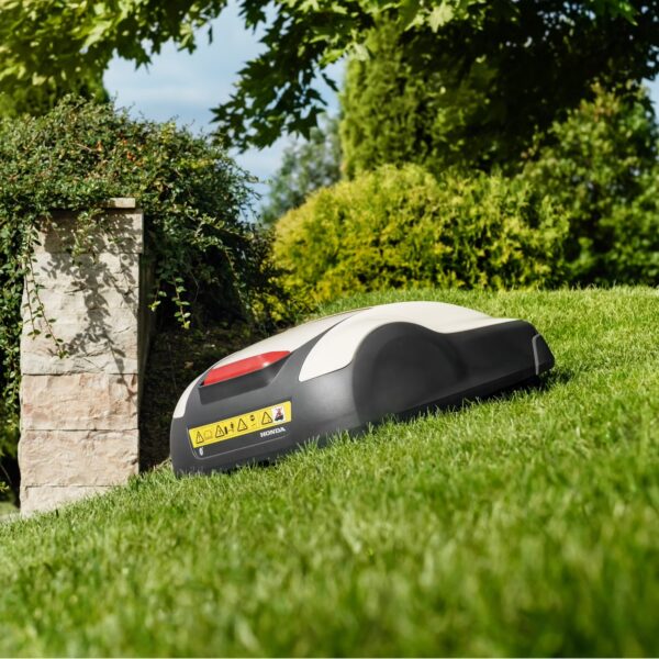 Miimo 1000 Robot Lawnmower - Image 4
